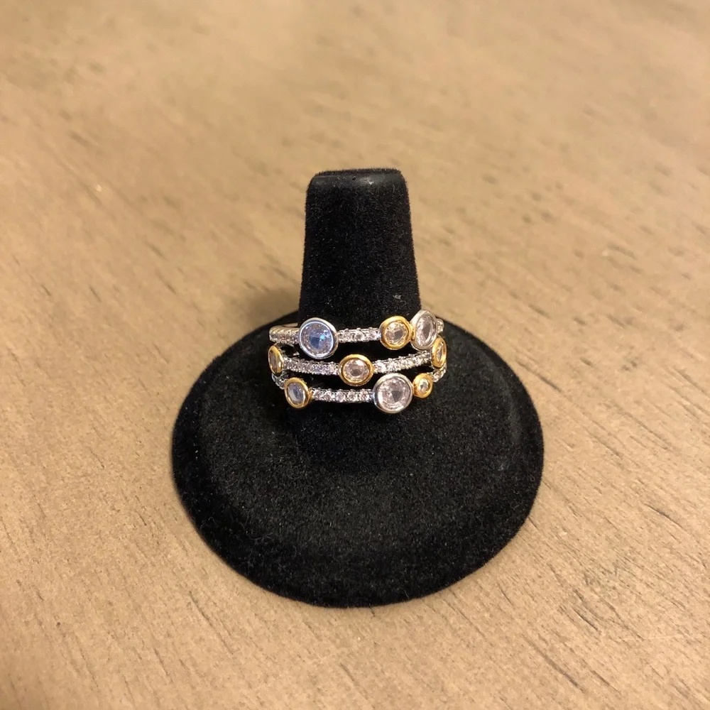 Jewelry - Elegant Gold and Silver Tone Rhinestone Fashion Ring